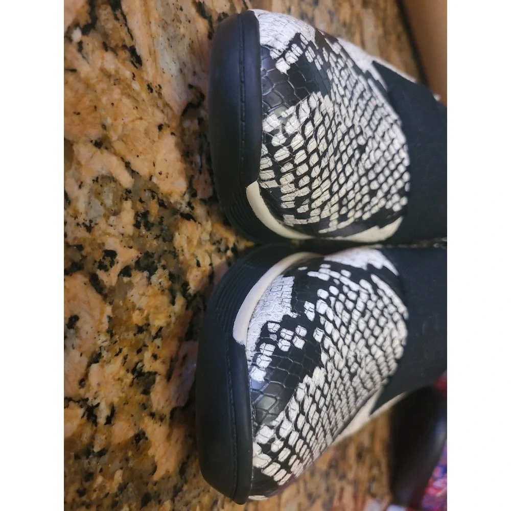 BareTraps good used